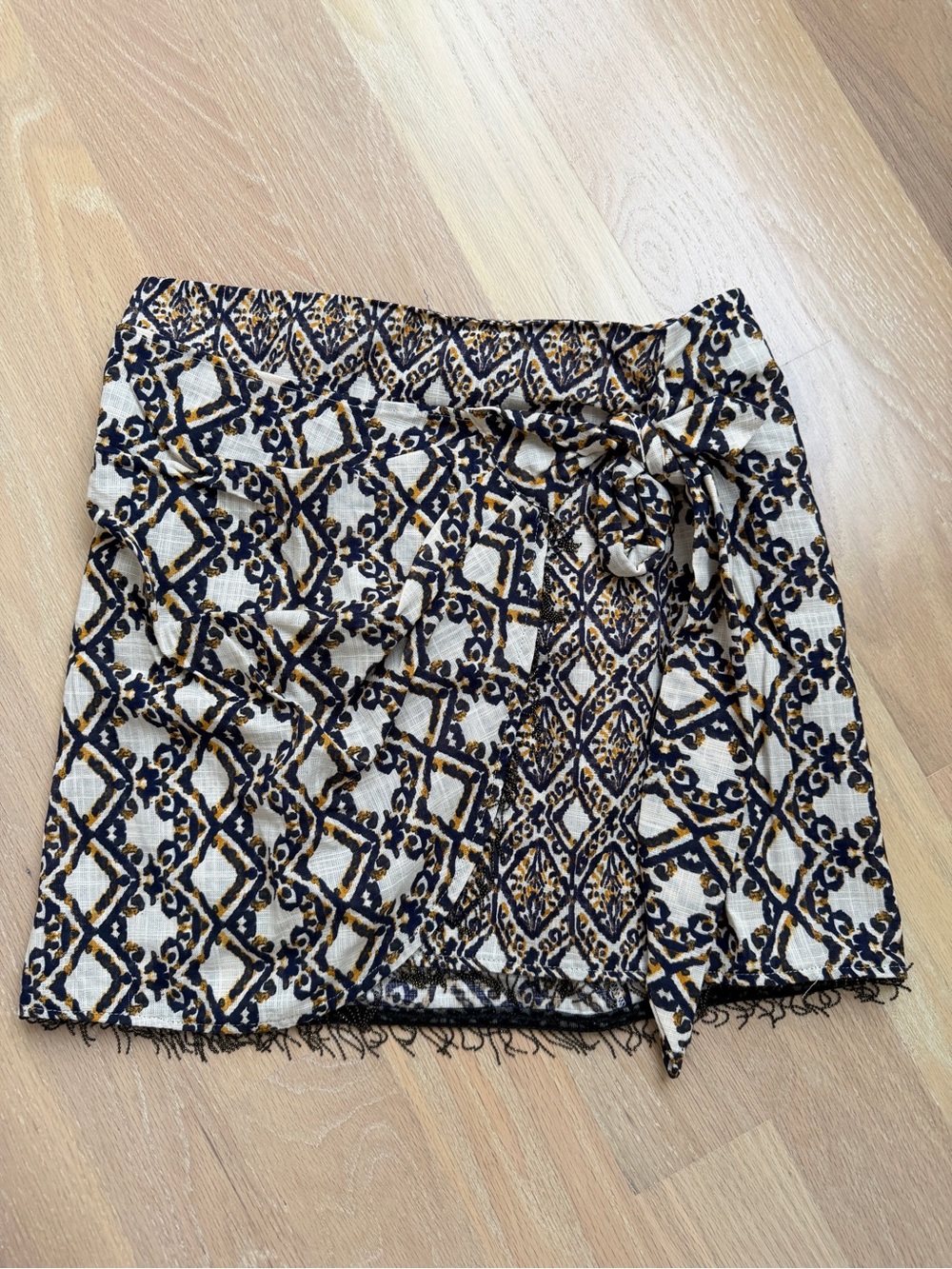 Zara Wrap Mini Skirt - Picture 2 of 4
